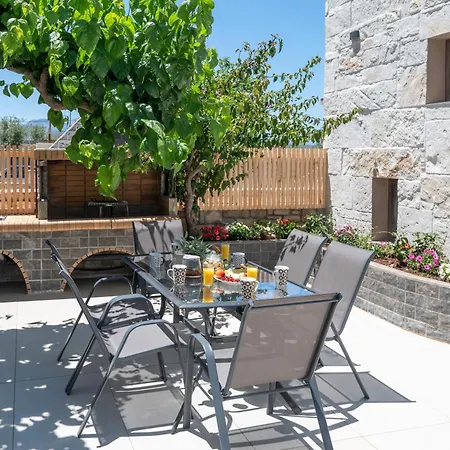 Villa Emily