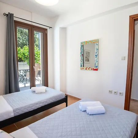 Emily Prines (Rethymno)